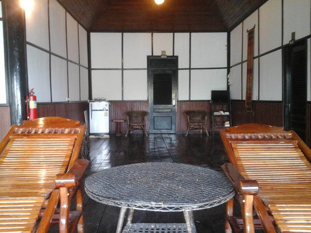 Kongmany Colonial House Otel Muang Không Dış mekan fotoğraf